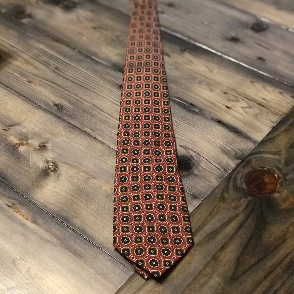 Vintage Roundtree & Yorke silk tie, great shape.